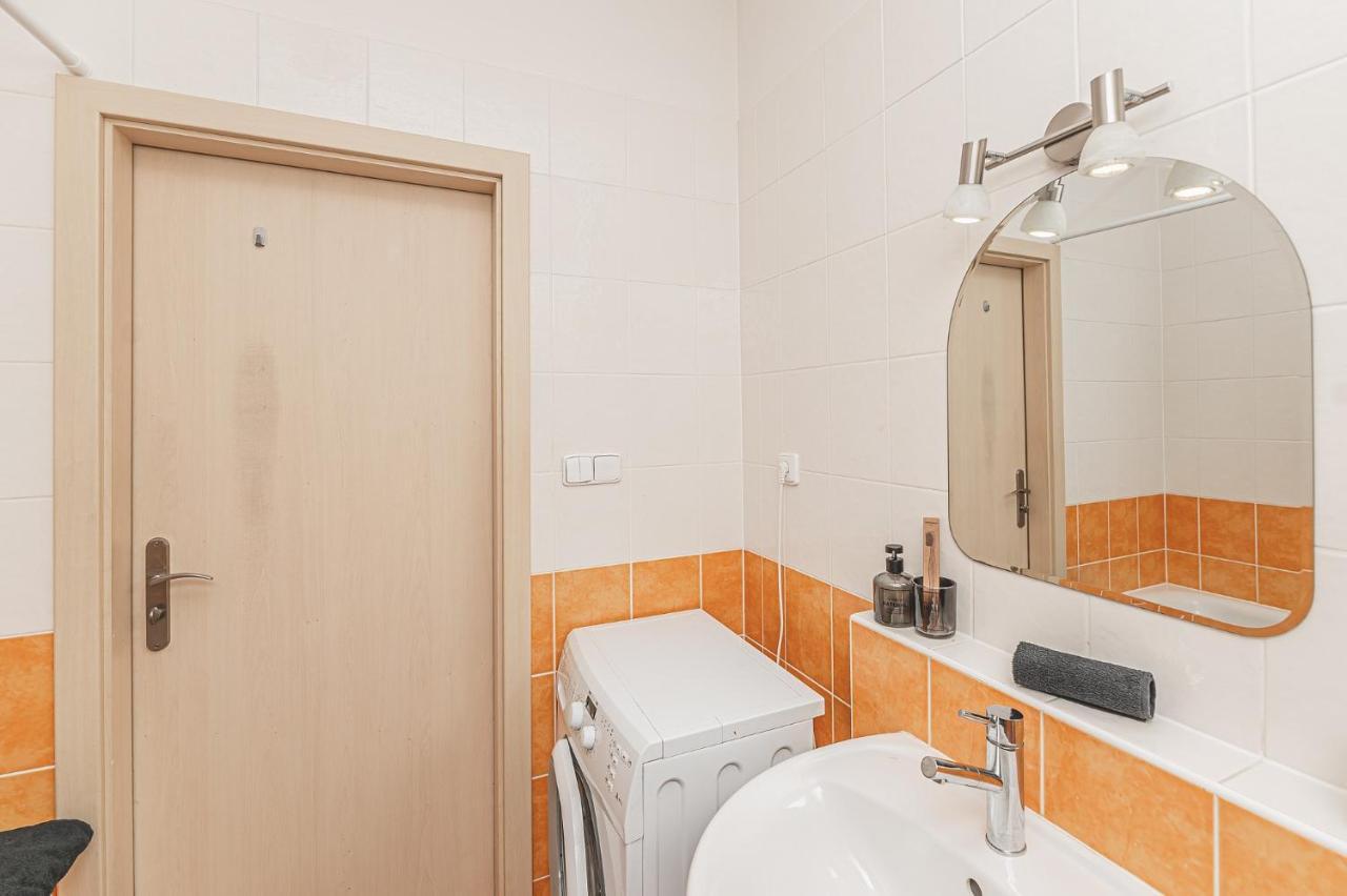 °°°Carolina'S Modern Apartment °°° Hradec Kralove Ngoại thất bức ảnh