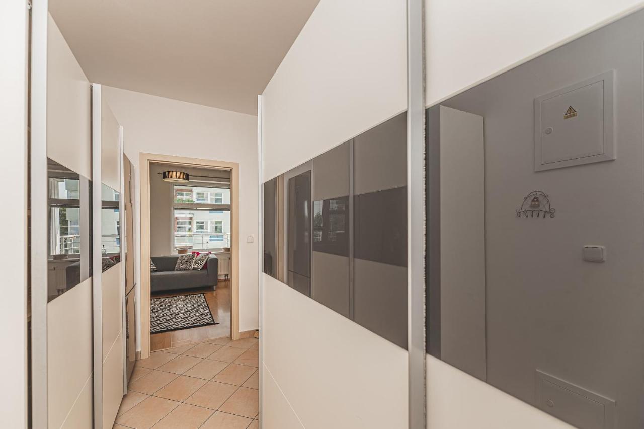 °°°Carolina'S Modern Apartment °°° Hradec Kralove Ngoại thất bức ảnh